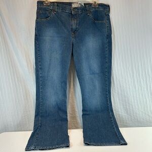 Levi Signature Sz 16 Stretch Boot Cut Mid Rise Medium Wash